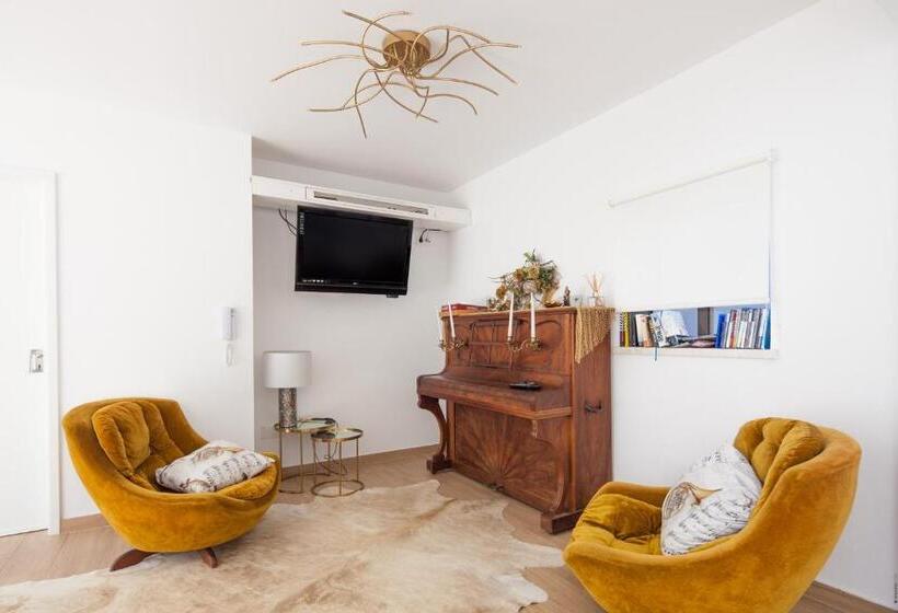 ベッドアンドブレックファースト Furadouro Terrace Hostel