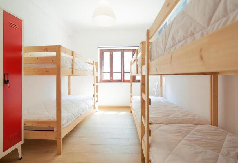 ベッドアンドブレックファースト Furadouro Terrace Hostel