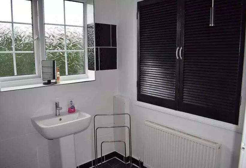 Aamiaismajoitus (B&B) The Fountain