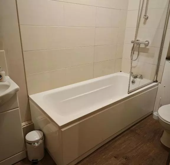 Aamiaismajoitus (B&B) The Fountain