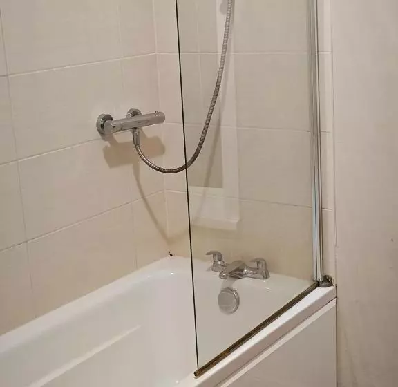 Aamiaismajoitus (B&B) The Fountain