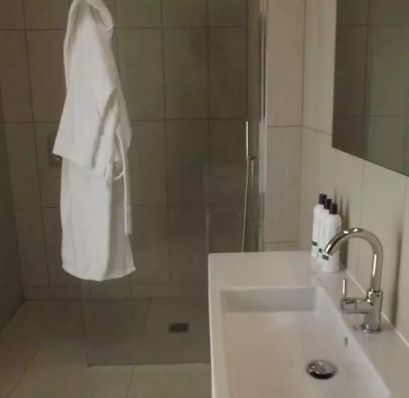 Aamiaismajoitus (B&B) The Suites At Pannells Ash