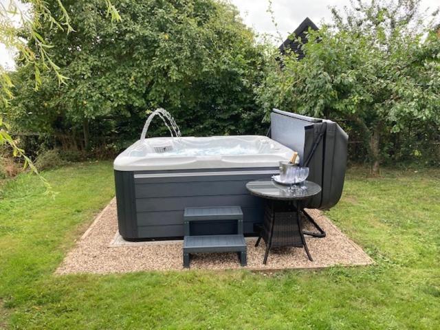 ベッドアンドブレックファースト The Suites At Pannells Ash