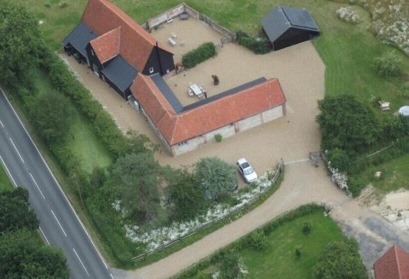 ベッドアンドブレックファースト The Suites At Pannells Ash