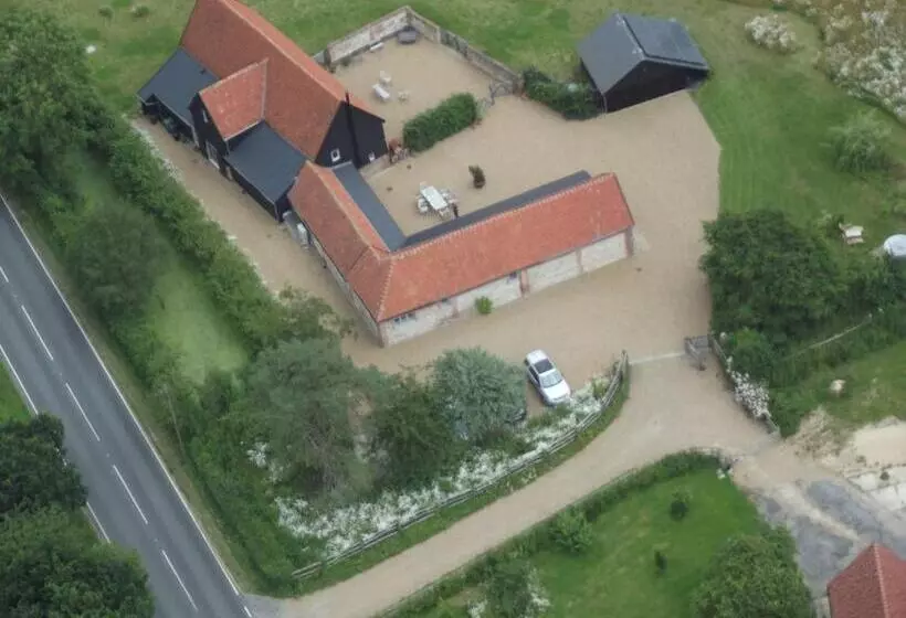 Aamiaismajoitus (B&B) The Suites At Pannells Ash