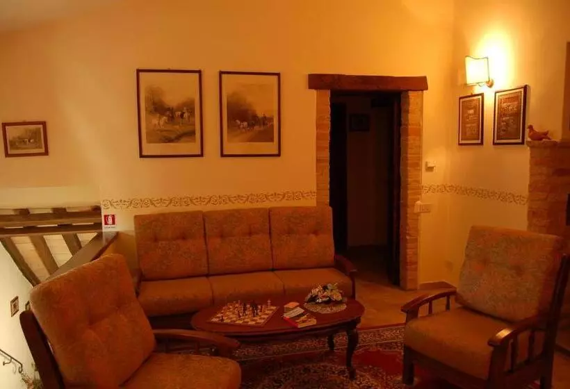 Hotelli Agriturismo Casale Dei Frontini