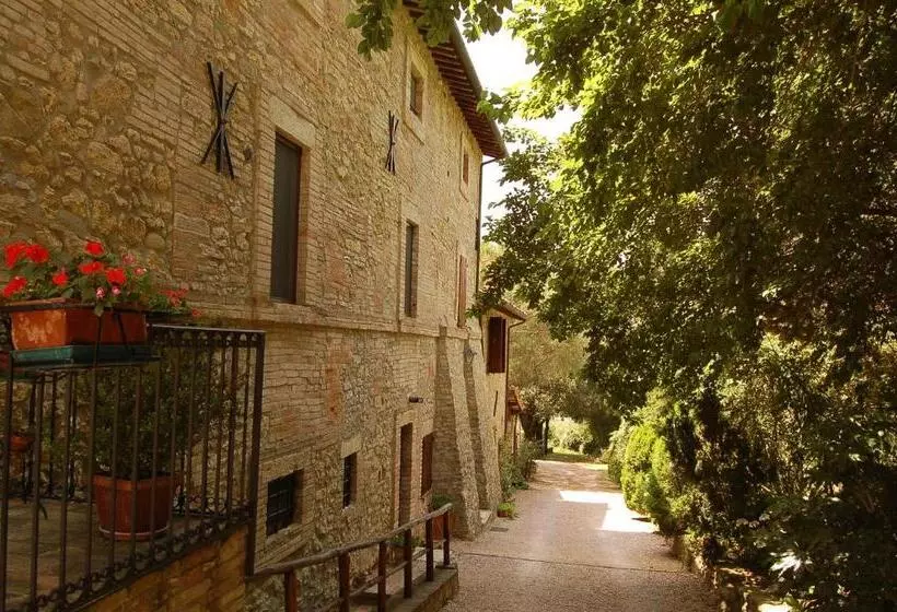 Hotelli Agriturismo Casale Dei Frontini