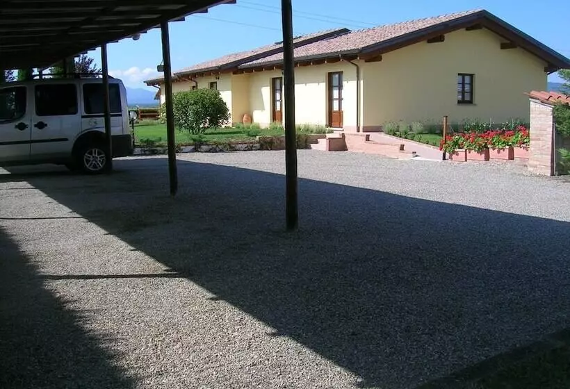 ホテル Agriturismo Le Rondinelle