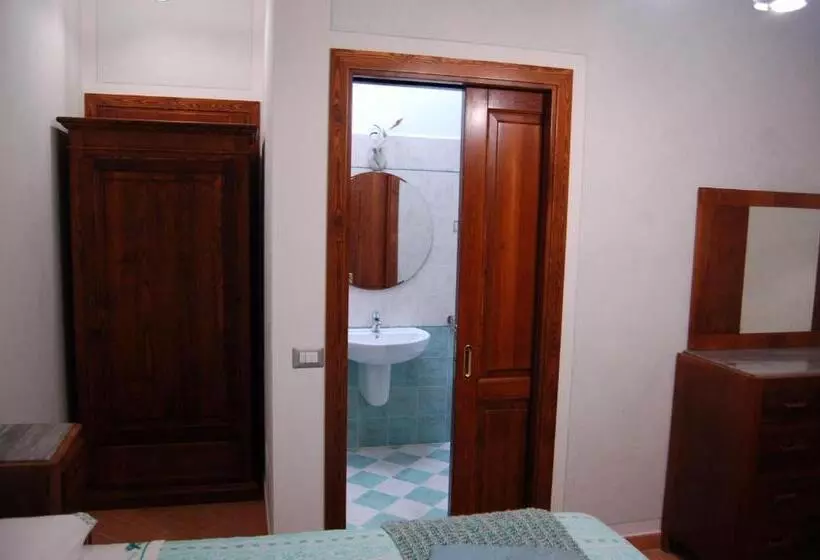 ホテル Agriturismo Le Rondinelle