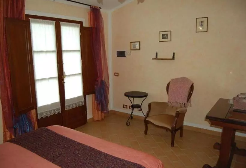 ホテル Agriturismo Le Rondinelle