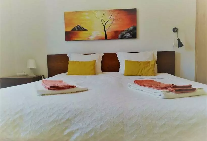 ホテル Alojamento Rural De Vales