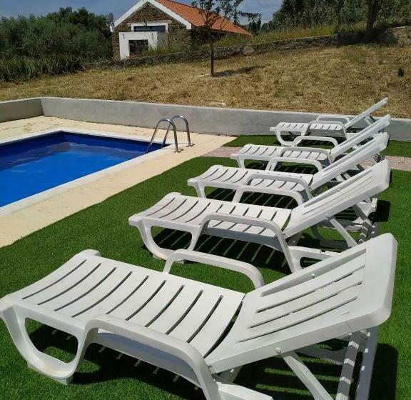 Отель Alojamento Rural De Vales