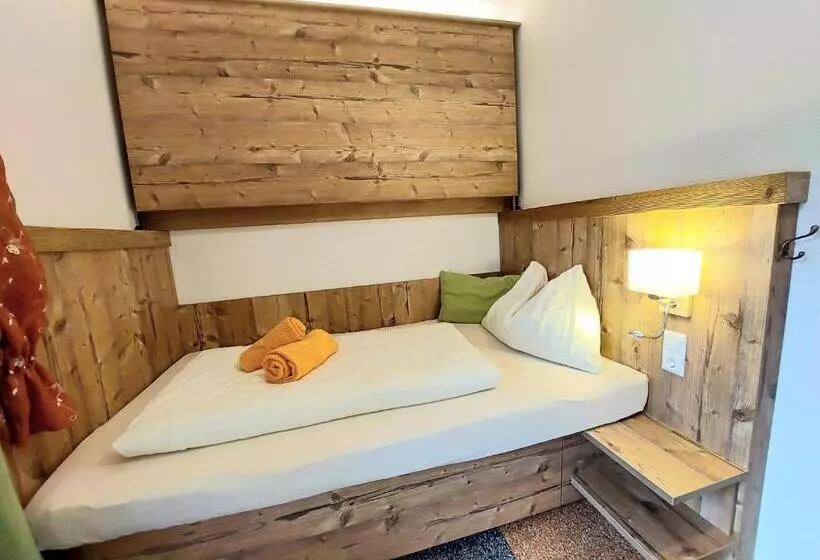 ホテル Gasthof Klug Zum Ehrensepp