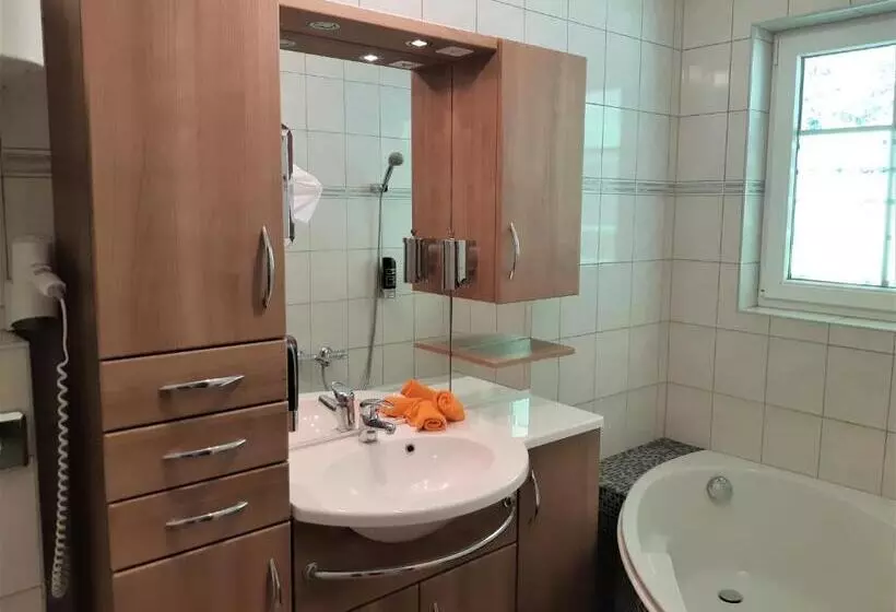 ホテル Gasthof Klug Zum Ehrensepp