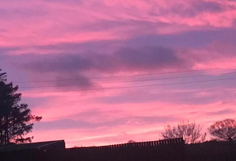 בית מלון כפרי Rokeby Inn