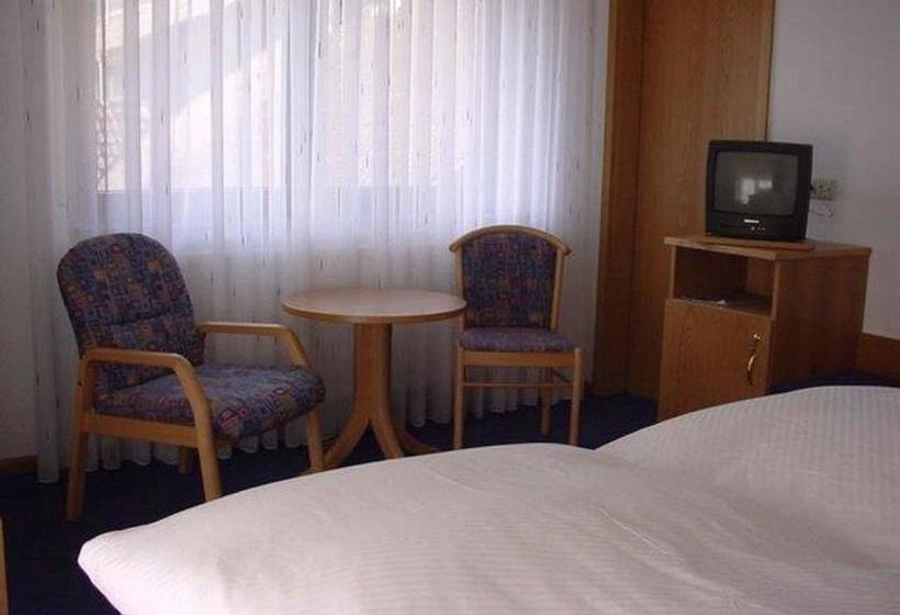 ホテル Gasthof Zum Schützen