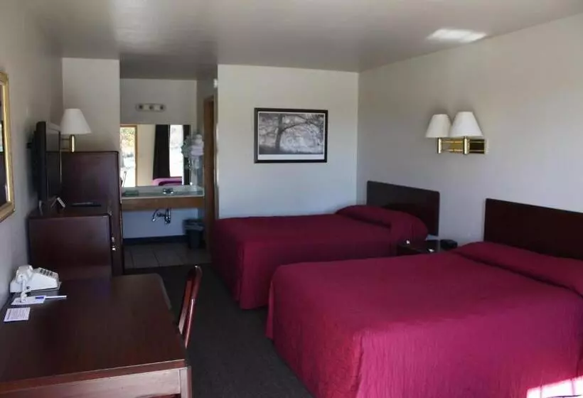 Motelli Boomtown Inn