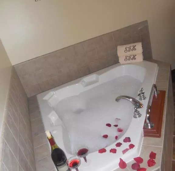 Sandhills Guest House Motel