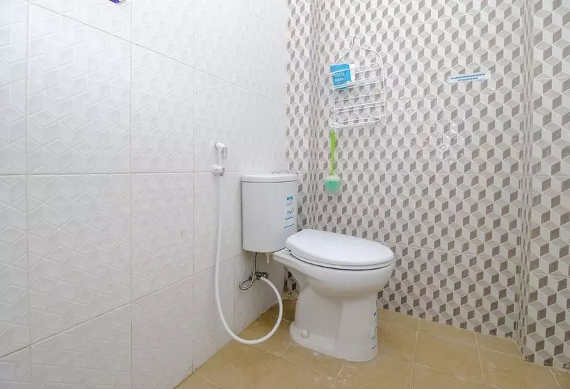 ホテル Airy Eco Syariah Bulusan Selatan Raya 46 Semarang
