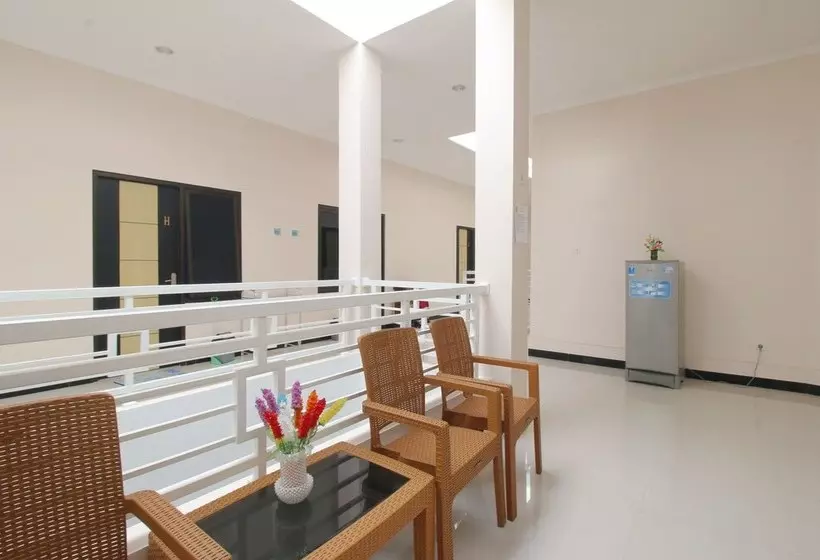ホテル Airy Eco Syariah Bulusan Selatan Raya 46 Semarang