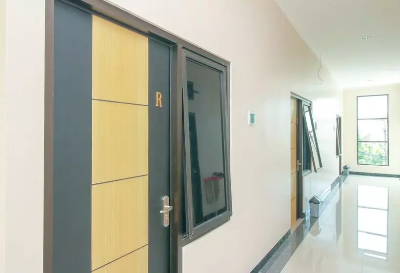 ホテル Airy Eco Syariah Bulusan Selatan Raya 46 Semarang