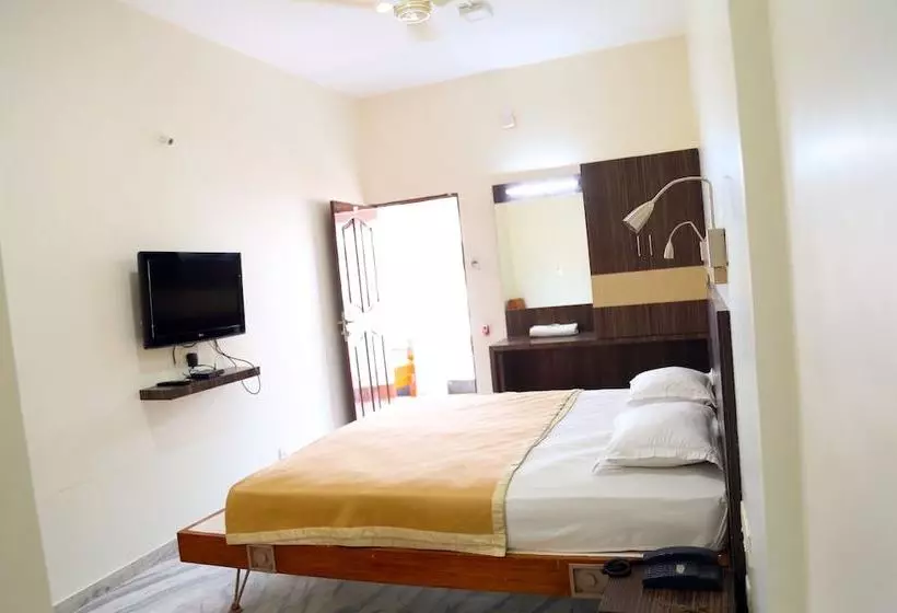 Hotelli Madhuvan International By Amoghraj