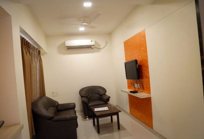 酒店 Madhuvan International By Amoghraj