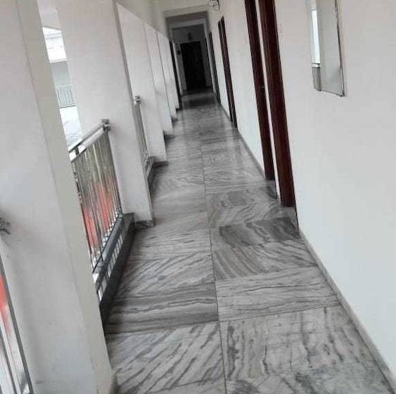 酒店 Madhuvan International By Amoghraj