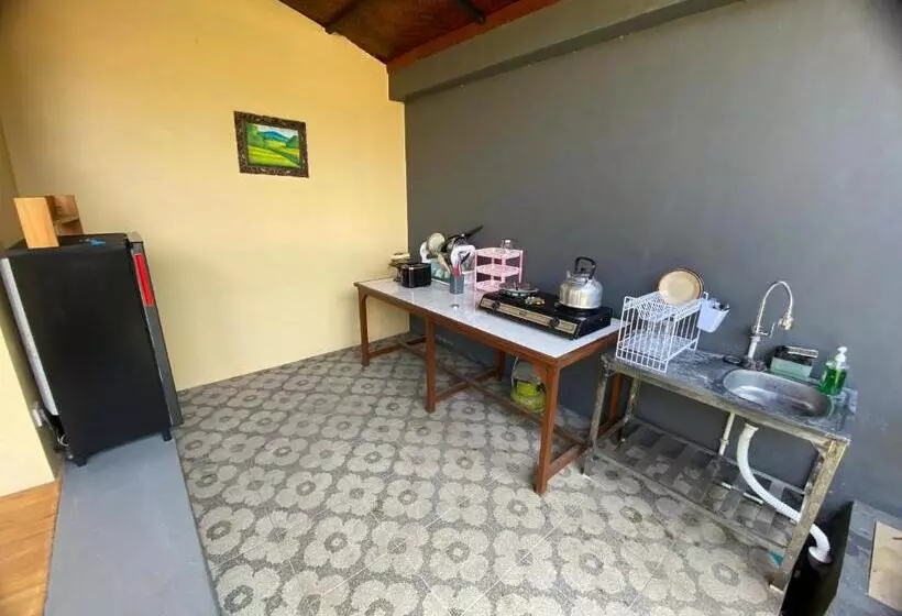 Hotelli Ubud Backpacker Hostel