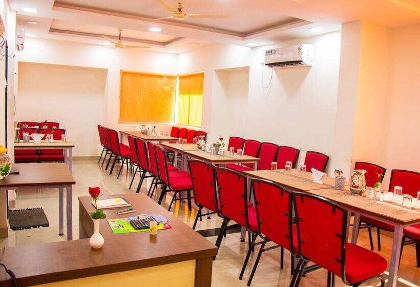 酒店 Tranquil Coast Resorts