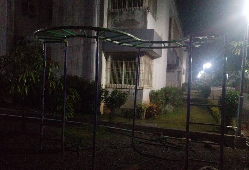 酒店 Tranquil Coast Resorts