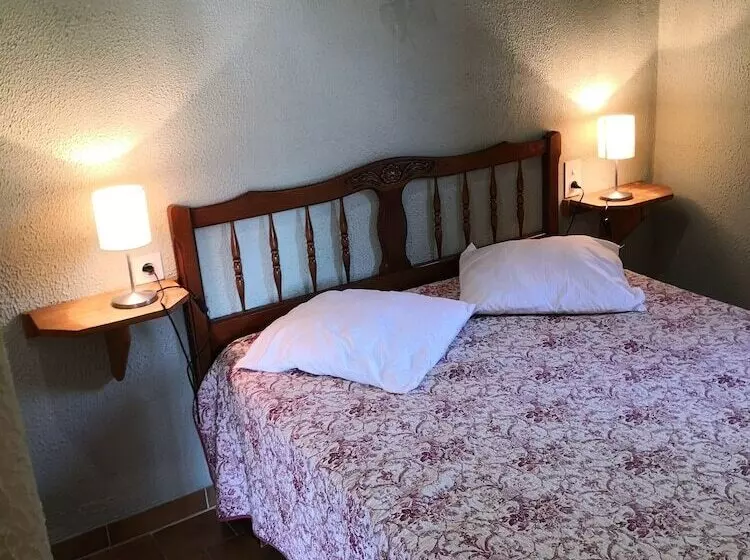 ホテル La Colline Des Ocres Village De Vacances 3 étoiles