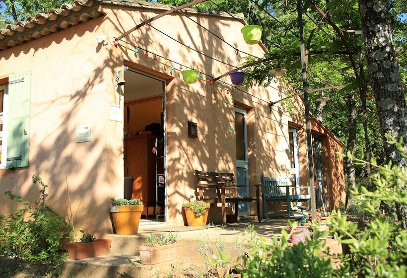 בית מלון כפרי La Colline Des Ocres Village De Vacances 3 étoiles