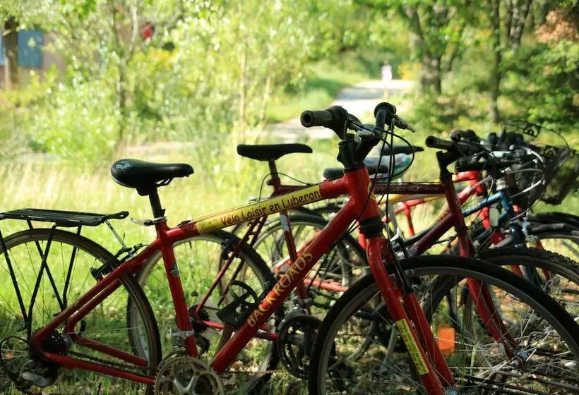 ホテル La Colline Des Ocres Village De Vacances 3 étoiles