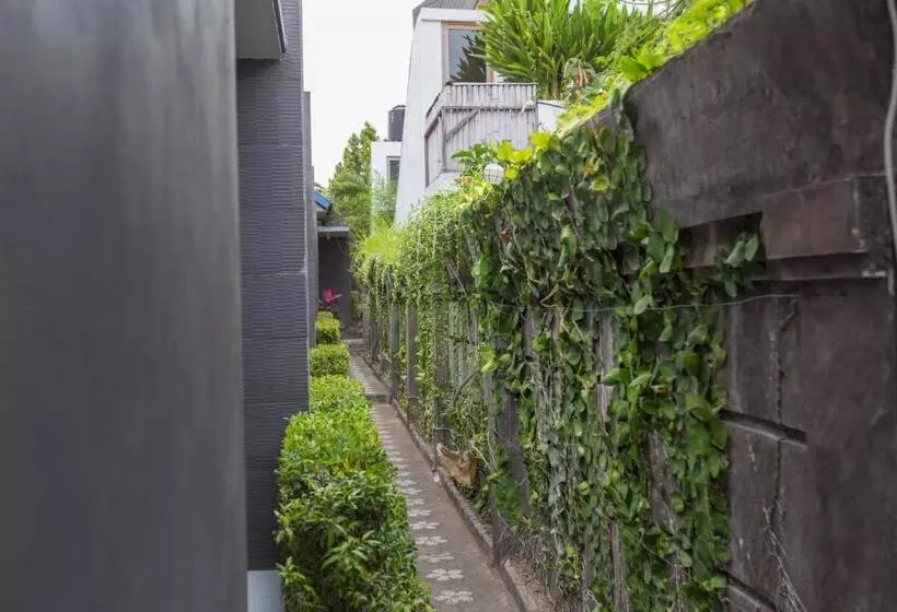 Majatalo Baliamandarlinghouse