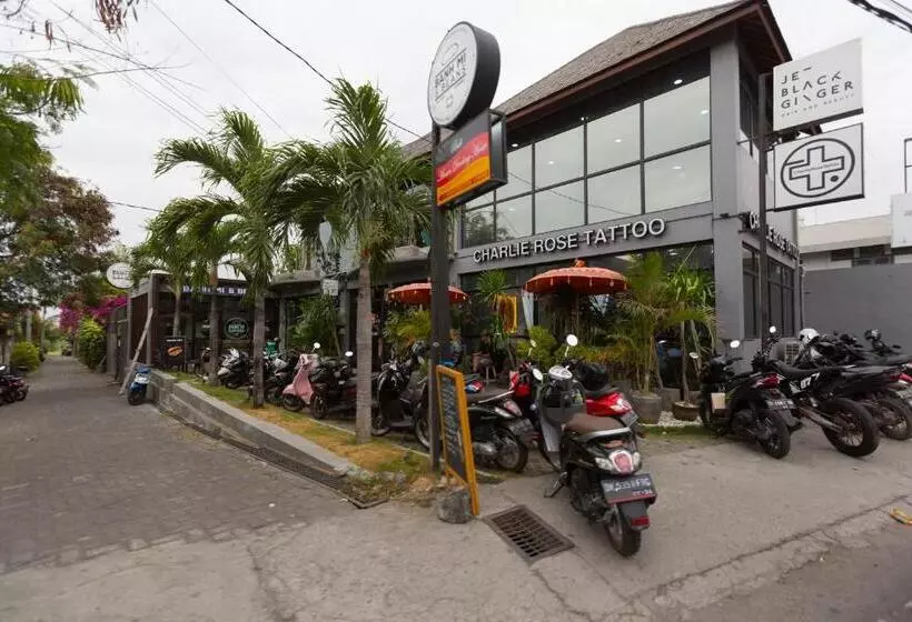 Majatalo Baliamandarlinghouse