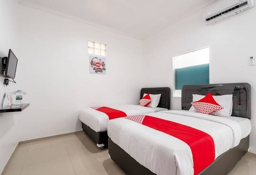 בית מלון כפרי Bali Radiance Canggu By Oyo Rooms