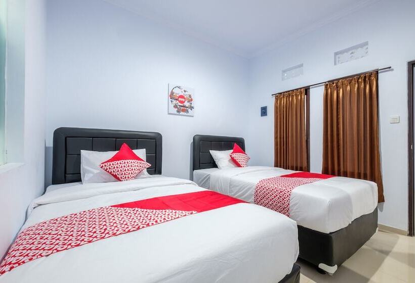 בית מלון כפרי Bali Radiance Canggu By Oyo Rooms