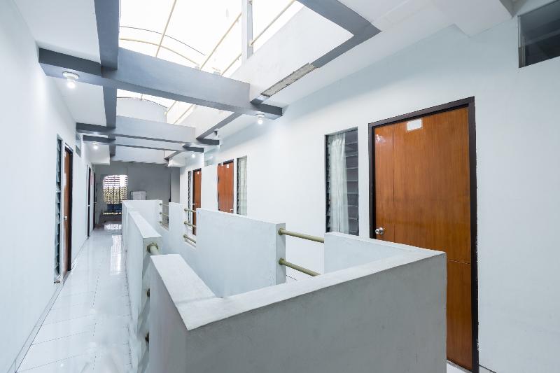 Hotel Cemara Gading By Oyo Rooms