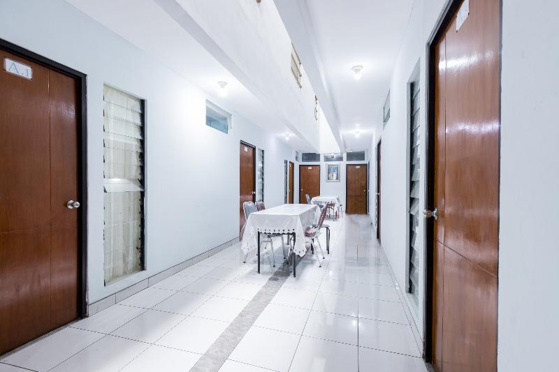 Hotel Cemara Gading By Oyo Rooms