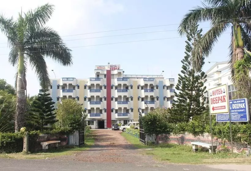 Hotel Deepak