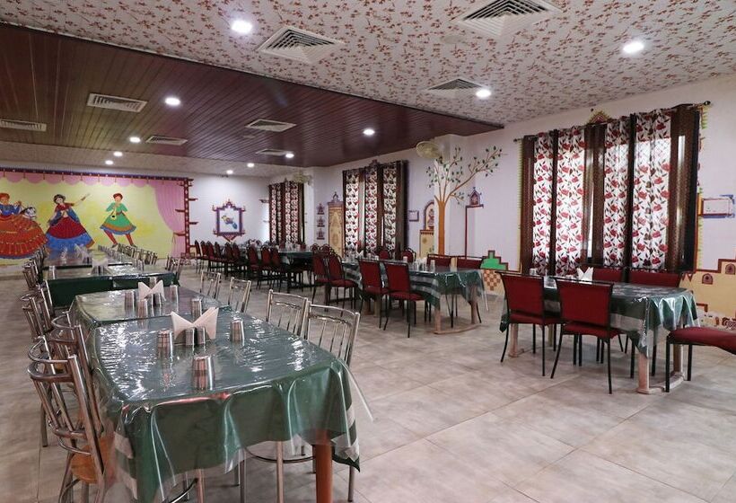 ホテル Maha Nandini Resort By Oyo Rooms