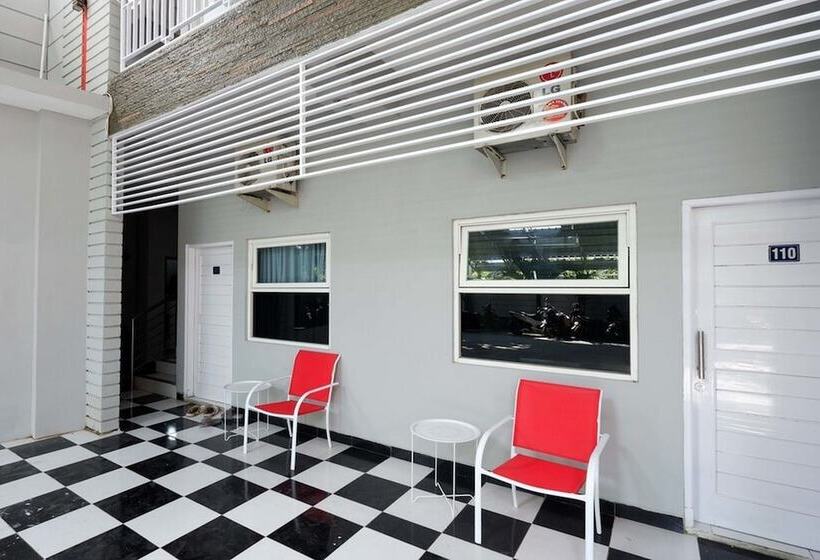 فندق Reddoorz Near Solo Square 3