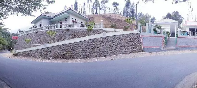 هتل Savana Guesthouse