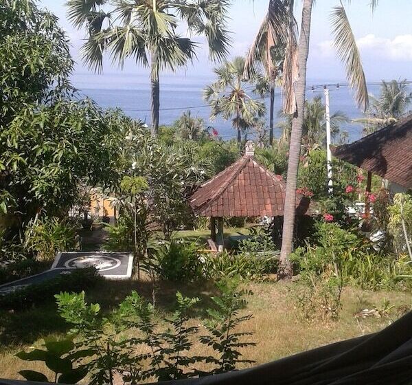 ペンション Frangipani Inn & Restaurant