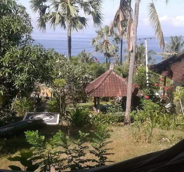 ペンション Frangipani Inn & Restaurant