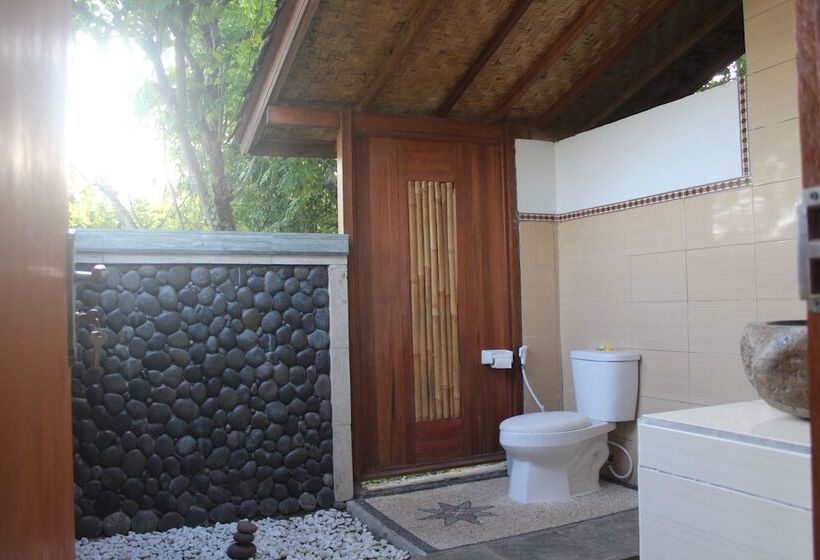 ペンション Frangipani Inn & Restaurant