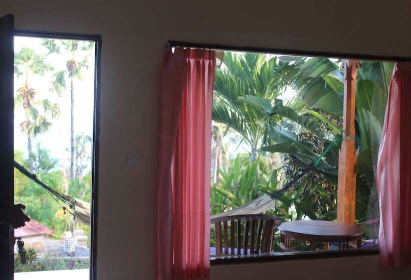 ペンション Frangipani Inn & Restaurant