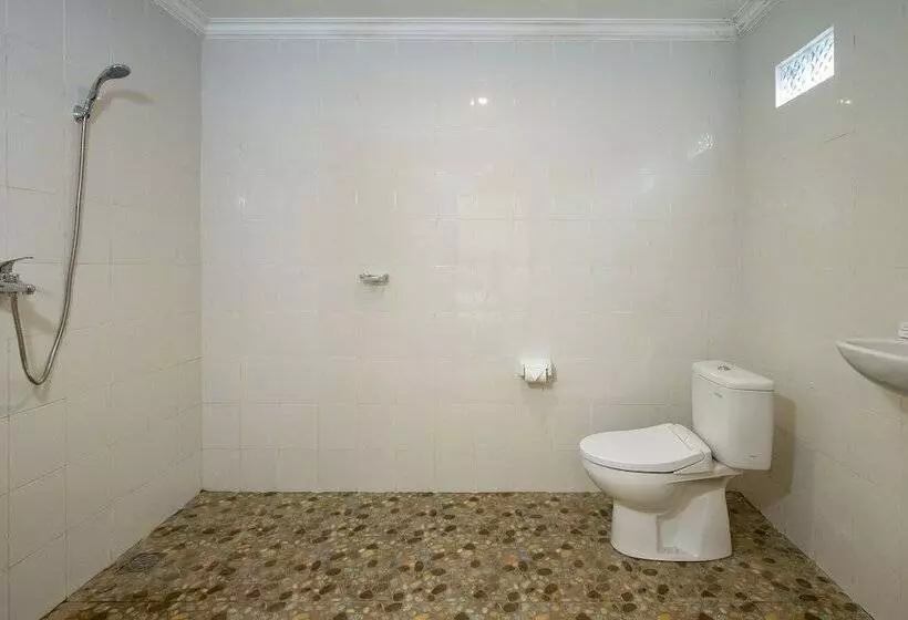 Majatalo Pondok Ayu Shanti