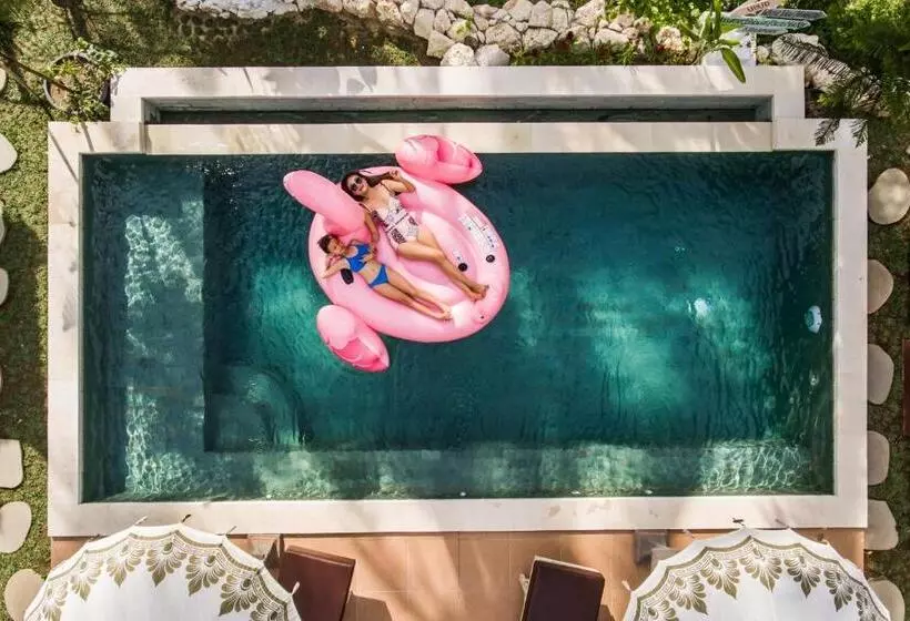 ベッドアンドブレックファースト Puri Lumbung Village